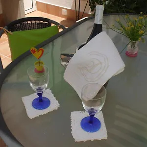 Dinas Guesthouse Lagos