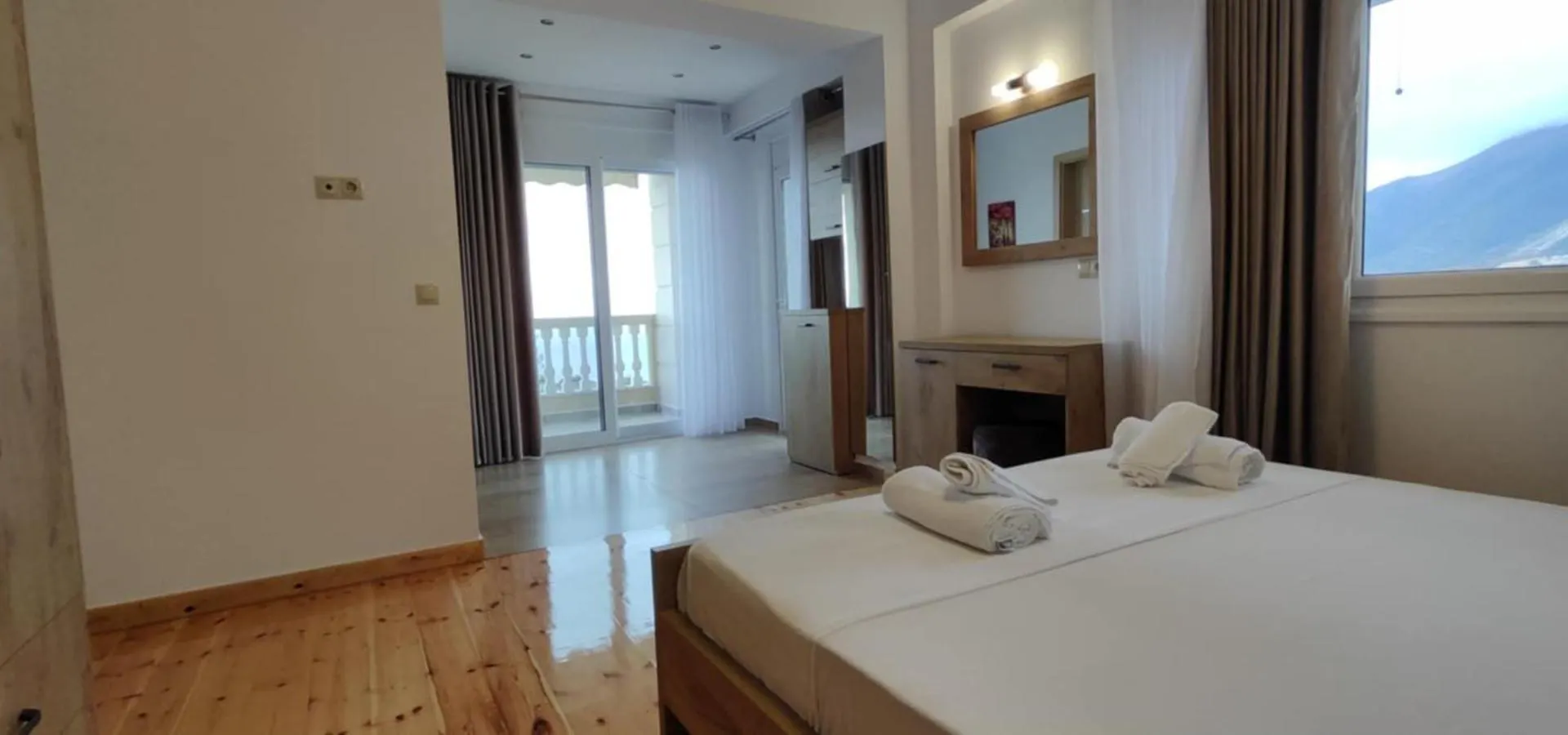 Spartila Apartments Dhermi Aparthotel