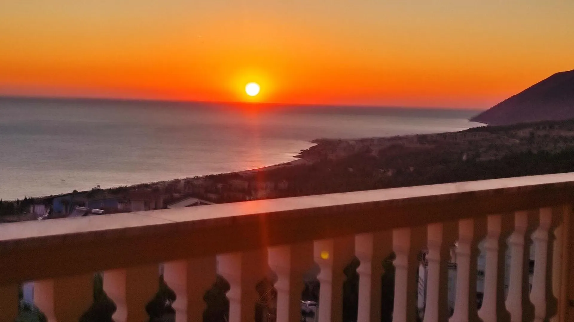 Spartila Apartments Dhermi Aparthotel